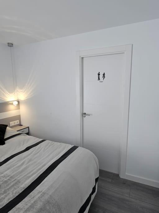 Descanso Urbano Pamplona Mutilva Alta Ngoại thất bức ảnh