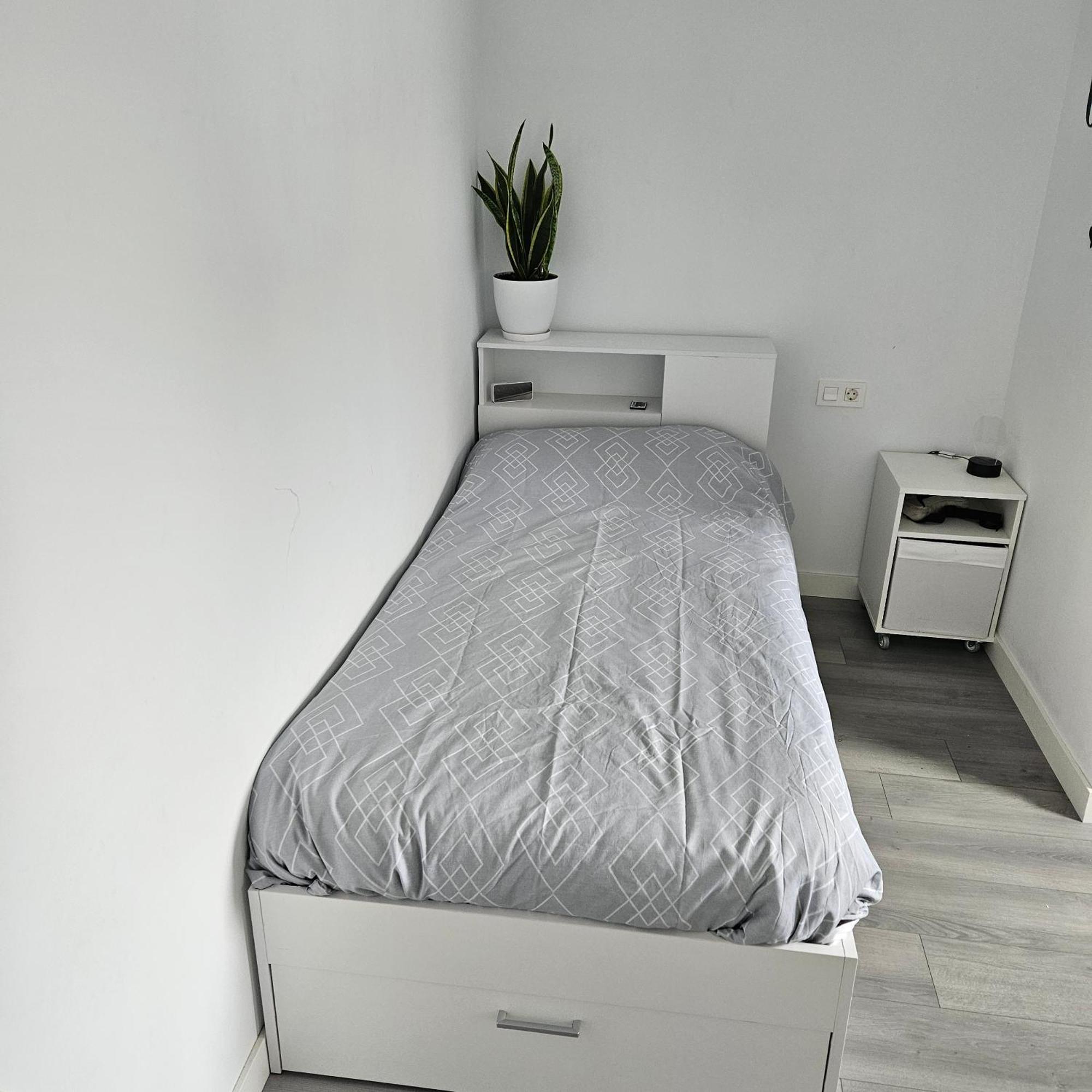 Descanso Urbano Pamplona Mutilva Alta Ngoại thất bức ảnh